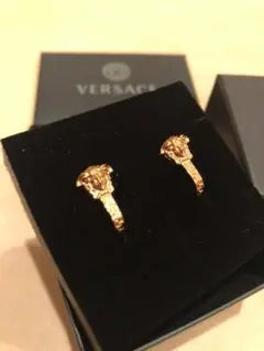 ヴェルサーチ ピアス 両耳 ゴールド メデューサ 金 アクセ レディース