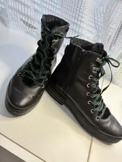 Item thumbnail for item 6b178f1d-89be-41a9-81cb-4e6ba6f60b1b