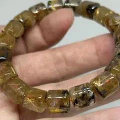 Item thumbnail for item aeb6d927-d1d8-439a-91ef-0d5a56ab1253