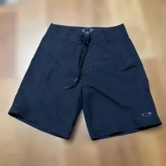 値下げしました　Oakley ブラック ショートパンツ 28インチ