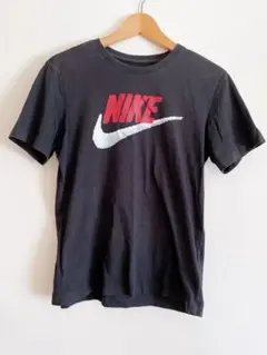 Nike ブラック Tシャツ Sサイズ