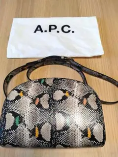 APC ハーフムーンバッグ パイソン