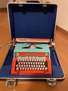 完動品　HERMES baby タイプライター　ドイツ調にカスタムカラ― 完働品 HERMES Baby エルメスベイビータイプライター ピンクブルー