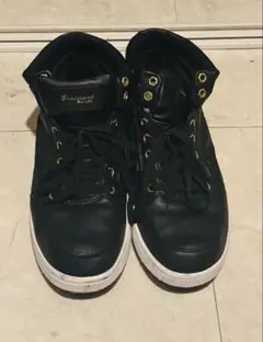 ブラックレザー ハイカットスニーカー
