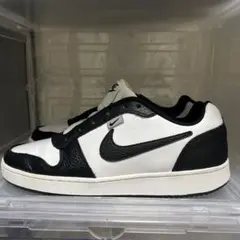 ナイキ ホワイト ブラック スニーカー箱無し