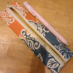 ハワイアン 花柄ジッパーペンケース