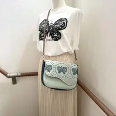 限定⚮̈ミナペルホネン　forest wing いっぱいポッケのフラップポシェット
