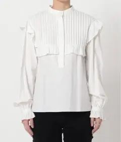 U by Spick & Span ピンタックフリルブラウス