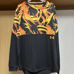 アンダーアーマー　ロンT オレンジ　Mサイズ