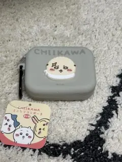 ちいかわ　らっこ　ポーチ