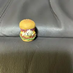 コンコンブルやまねこベーカリー　コロッケにゃんバーガー