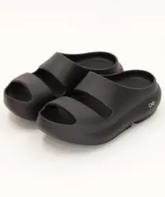 oofos ooyea ブラック　26cm