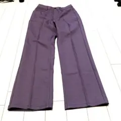 今だけ価格。未使用品。GUのピンクパープルのフレアパンツ