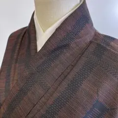 【和】9229b 着物 紬 大島紬 格子にお洒落文様