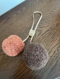 ヘレンカミンスキー ラフィアチャーム オレンジとブラウン