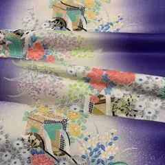 ❤️小- 正絹　小紋　解き　はぎれ　御所車　花　地色　藤色暈し