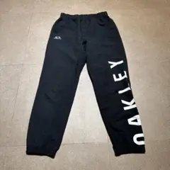 Oakley キッズ　トラックパンツ　黒　ブラック　160