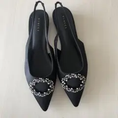 VINCCI 黒ビジュー　ポインテッドトゥ フラットミュール　未使用