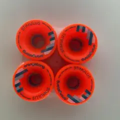 新品未使用 オランガタン スティミュラス 70mm ウィール 橙