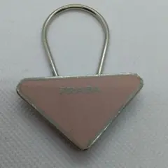PRADAキーホルダー