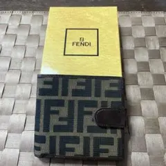 FENDI 折り財布