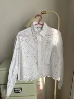 【完売商品】ZARA 花柄襟付きブラウス　シャツ　Sサイズ