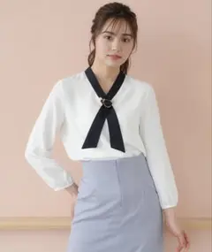 アストリアオディール　ボウタイブラウス
