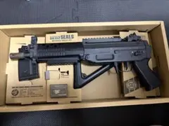 SIG552 SEALs 専用電池、充電器、予備マガジン付き フルセット 東京マルイ SIG552 シールズ 電動ガン バッテリー