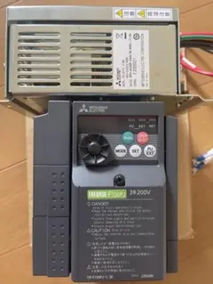 三菱電機インバーターFR-F720PJ-1.5K