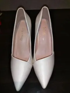 ♡美品♡シンプルベージュ パンプス23・5㌢