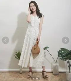 Noela スモールフローラルロングワンピース　Sサイズ