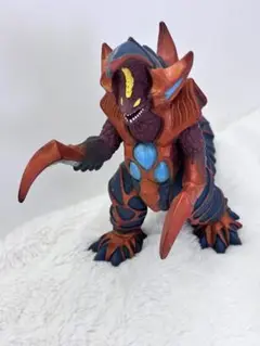 ウルトラマンガイア 超コッヴ＆超パズズ ソフビ 塗装版 宇宙戦闘獣 超コッヴ | 怪獣玩具に魅せられて