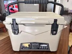 新品!アイスランドクーラーボックス 20Q Tan