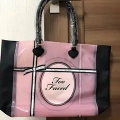 too faced ノベルティバッグandシュシュ