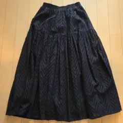 刺繍フレアスカート