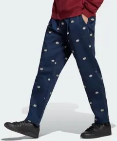 M853 2XLサイズ　グラフィックス アーカイブ チノパンツ / アディダス