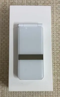 【美品】docomo Arrows F-05G ホワイト折りたたみ式 本体のみ