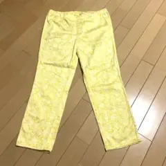 未使用 ユニクロ イエロー 花柄 スキニーパンツ