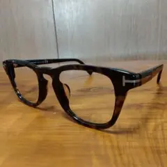美品 TOM FORD サングラス TF5660F-B 052