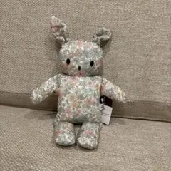 Bonpoint Liberty 花柄ウサギ型ぬいぐるみ（ボックス付き）