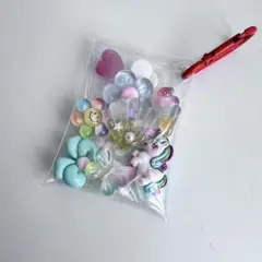 ガチャ詰めポーチ風　キーホルダー　キャンディバッグキーホルダー　カラフル