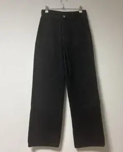 ブラックデニムパンツ