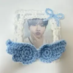 ハンドメイド 編み物 トレカケース 硬質ケース 水色 天使の羽 B6サイズ