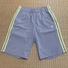 アディダスハーフパンツMサイズ