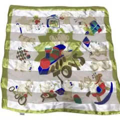 緑×白　レトロスカーフ　くま柄　クマ　熊　シルク　スカーフ　約53cm×53cm