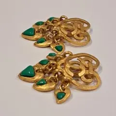 Item thumbnail for item f9fa9244-af63-4e92-8a28-a069a94bcad0