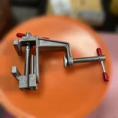 アルミ製クランプ 約20cm 赤色ハンドル付き