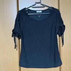 【再値下げ】新品　アースミュージック　シャーリングTシャツ黒