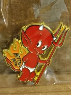 ピンバッジ　HOTTEST DEVIL　デビル　アメリカ　キャラクター　新品