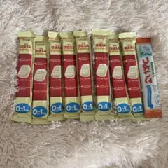 明治 ほほえみ らくらくキューブ 8本 +おまけ